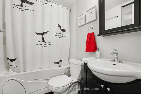 80 Morton Drive Kanata ON K2L 1X3