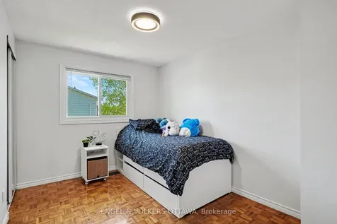 80 Morton Drive Kanata ON K2L 1X3