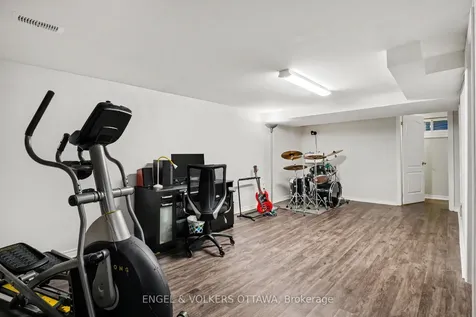 80 Morton Drive Kanata ON K2L 1X3