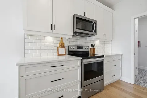 159 Collins Way Strathroy-caradoc ON N7G 0G8