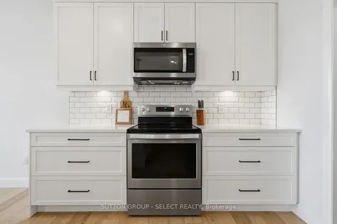 159 Collins Way Strathroy-caradoc ON N7G 0G8