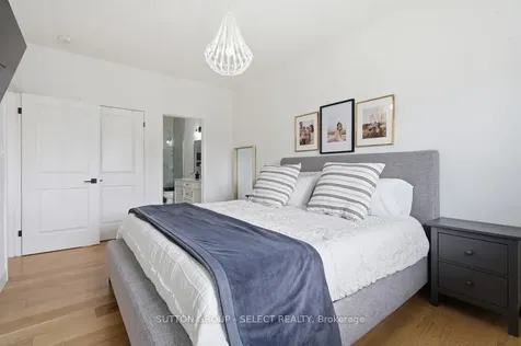 159 Collins Way Strathroy-caradoc ON N7G 0G8