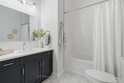 159 Collins Way Strathroy-caradoc ON N7G 0G8