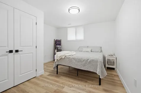 159 Collins Way Strathroy-caradoc ON N7G 0G8