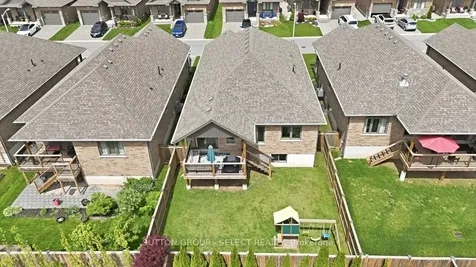 159 Collins Way Strathroy-caradoc ON N7G 0G8