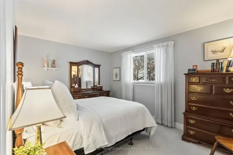 909 Whitefield Drive Peterborough ON K9J 7W1