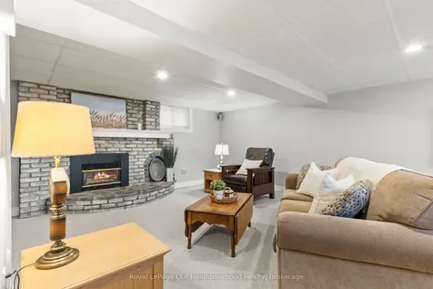 909 Whitefield Drive Peterborough ON K9J 7W1