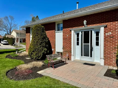 909 Whitefield Drive Peterborough ON K9J 7W1