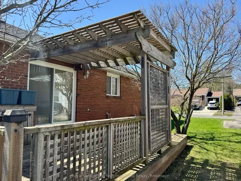 909 Whitefield Drive Peterborough ON K9J 7W1