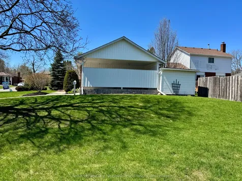 909 Whitefield Drive Peterborough ON K9J 7W1