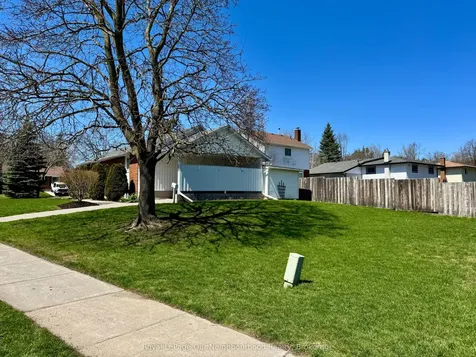 909 Whitefield Drive Peterborough ON K9J 7W1