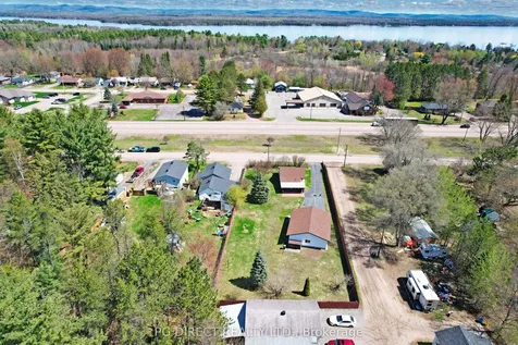 49 Brumm Road Petawawa ON K8A 7G6