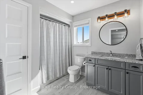 106 Ledgerock Court Quinte West ON K8R 0A1