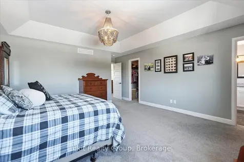 106 Ledgerock Court Quinte West ON K8R 0A1
