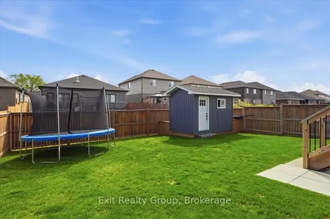 106 Ledgerock Court Quinte West ON K8R 0A1