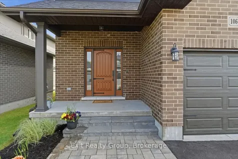 106 Ledgerock Court Quinte West ON K8R 0A1