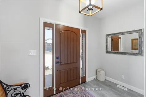 106 Ledgerock Court Quinte West ON K8R 0A1