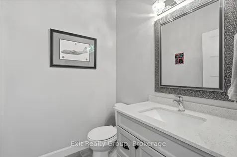 106 Ledgerock Court Quinte West ON K8R 0A1