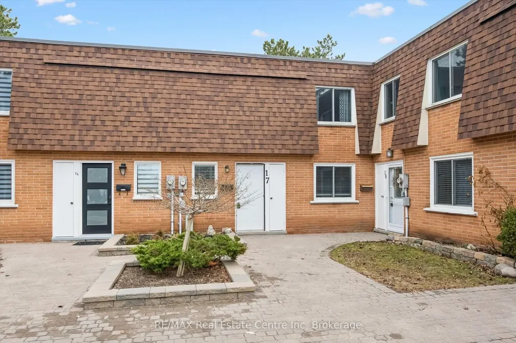 120 Country Club Drive Guelph ON N1E 3K7