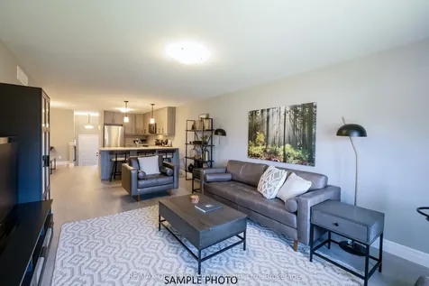39 Parkland Circle Quinte West ON K8V 0R3