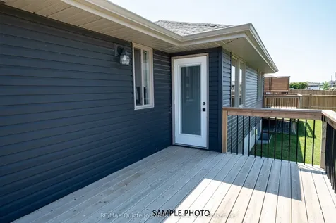 39 Parkland Circle Quinte West ON K8V 0R3