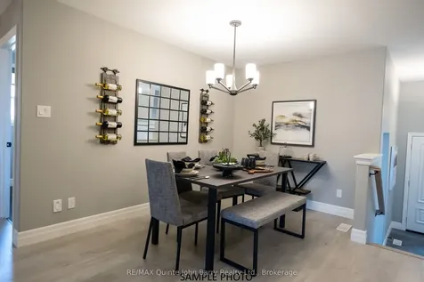 39 Parkland Circle Quinte West ON K8V 0R3