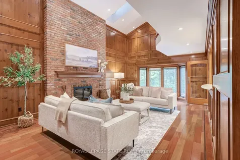 78 Chancery Drive Hamilton ON L9G 4M1