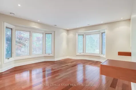 78 Chancery Drive Hamilton ON L9G 4M1