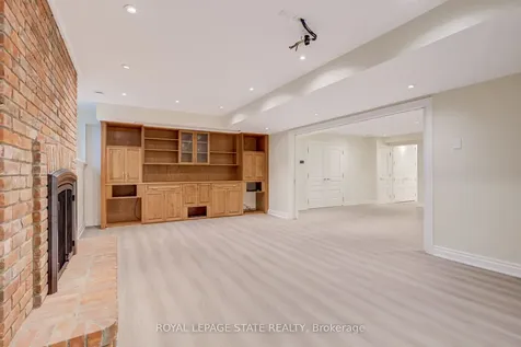 78 Chancery Drive Hamilton ON L9G 4M1