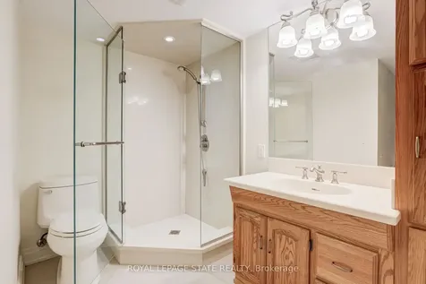 78 Chancery Drive Hamilton ON L9G 4M1