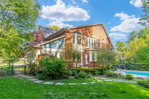 78 Chancery Drive Hamilton ON L9G 4M1