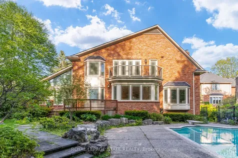 78 Chancery Drive Hamilton ON L9G 4M1