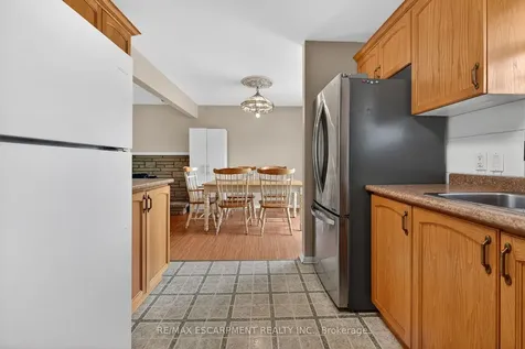 31 Larchwood Drive St. Catharines ON L2T 2H4