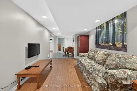 31 Larchwood Drive St. Catharines ON L2T 2H4