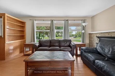 31 Larchwood Drive St. Catharines ON L2T 2H4