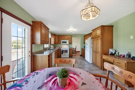 352 County Road 46 Road Kawartha Lakes ON K0M 2M0