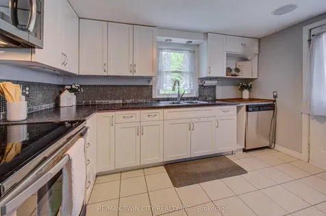 39 Guelph Street Guelph ON N1H 5Y7