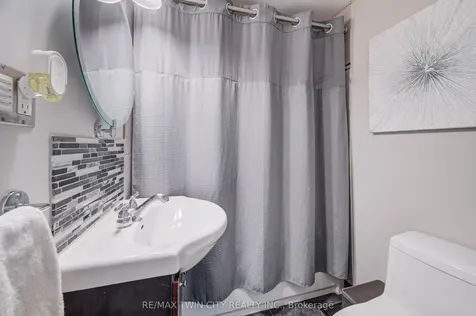 39 Guelph Street Guelph ON N1H 5Y7