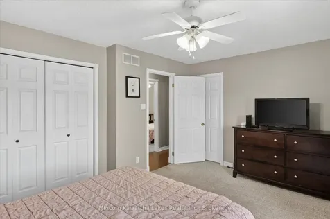 46 Lawrence Street N Kawartha Lakes ON K9J 6X3