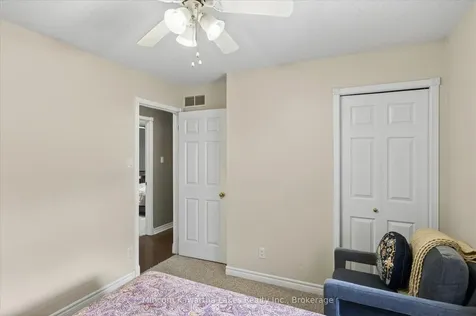 46 Lawrence Street N Kawartha Lakes ON K9J 6X3