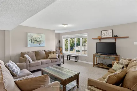 46 Lawrence Street N Kawartha Lakes ON K9J 6X3