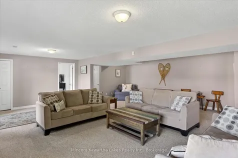 46 Lawrence Street N Kawartha Lakes ON K9J 6X3