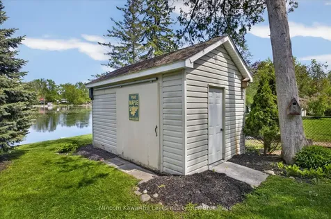 46 Lawrence Street N Kawartha Lakes ON K9J 6X3