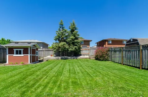 79 Hazelwood Crescent Cambridge ON N1R 8A4