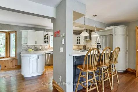 294 North Drive Huntsville ON P1H 2J2