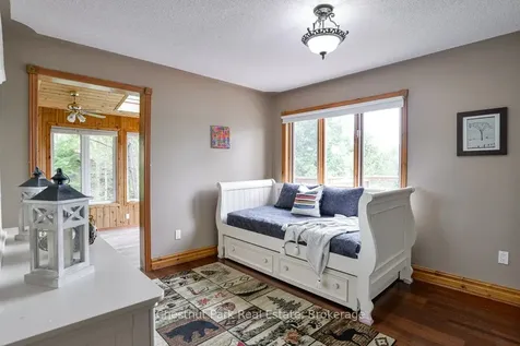 294 North Drive Huntsville ON P1H 2J2