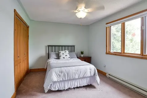 294 North Drive Huntsville ON P1H 2J2
