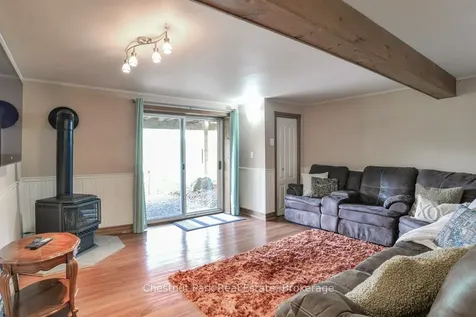 294 North Drive Huntsville ON P1H 2J2