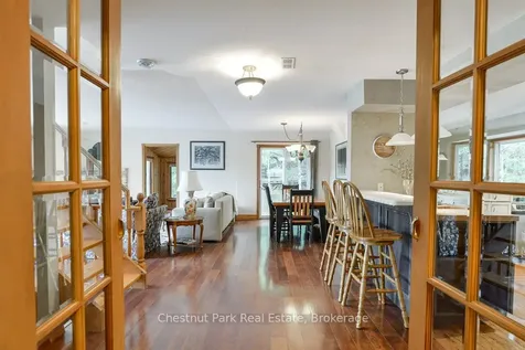 294 North Drive Huntsville ON P1H 2J2