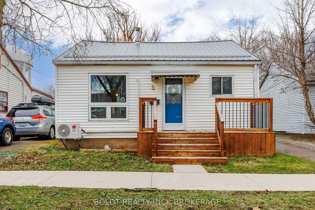 5 Nelles Road Welland ON L3B 2P1